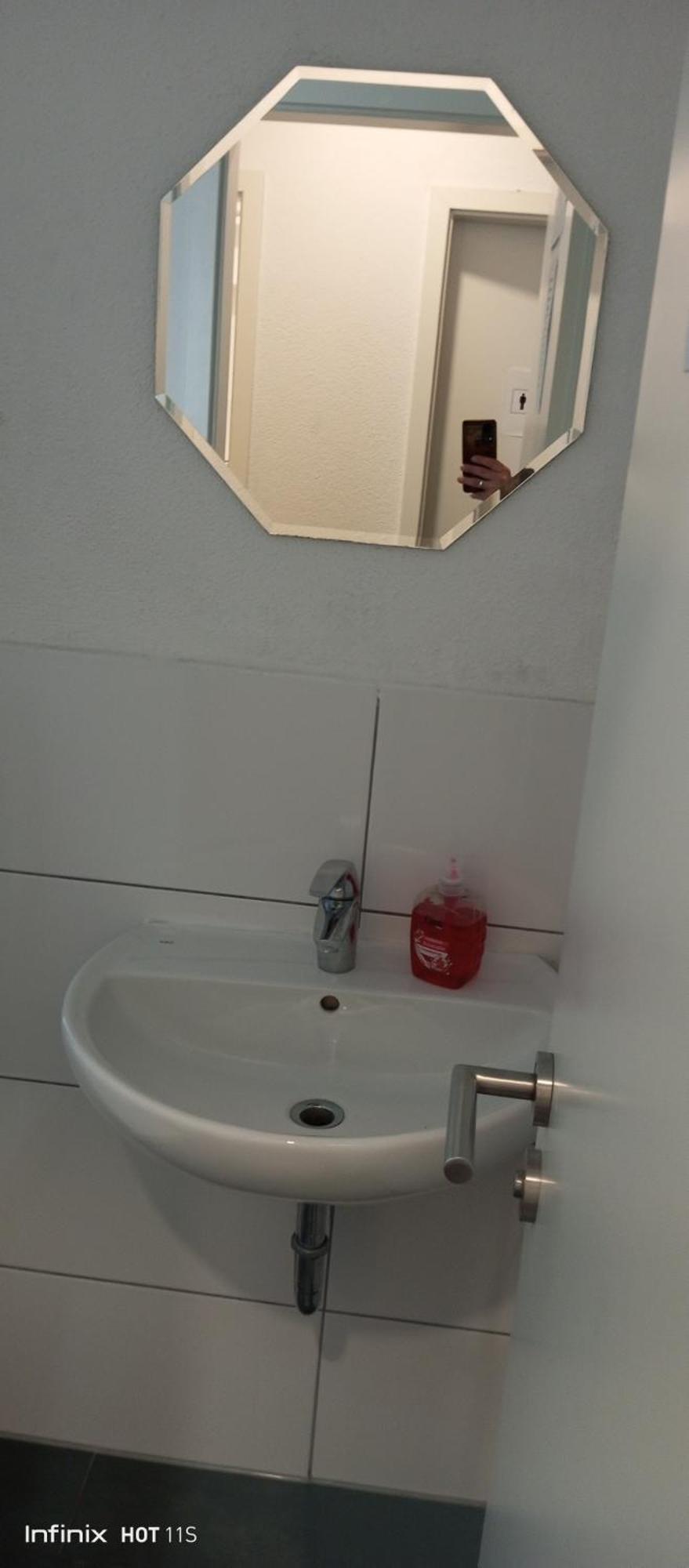 Gemuetliches Lisa Zimmer Mit Gemeinschaftskueche Heilbronn Zentrum المظهر الخارجي الصورة