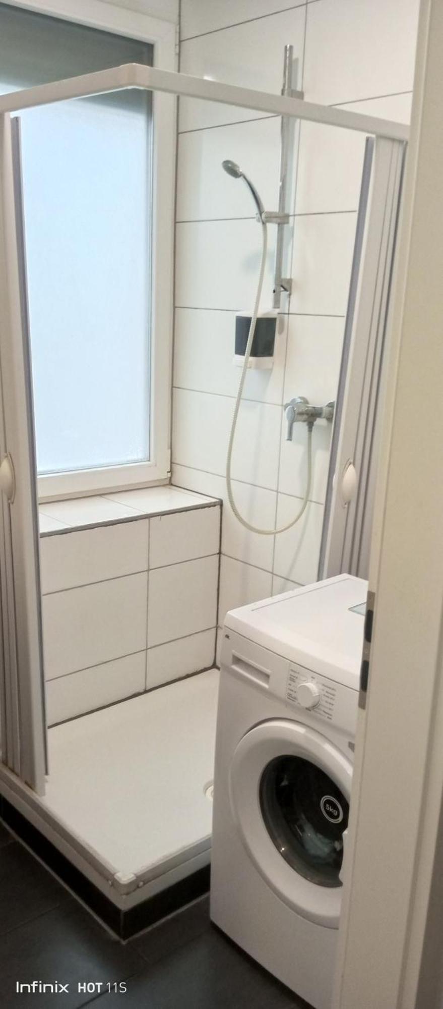 Gemuetliches Lisa Zimmer Mit Gemeinschaftskueche Heilbronn Zentrum المظهر الخارجي الصورة