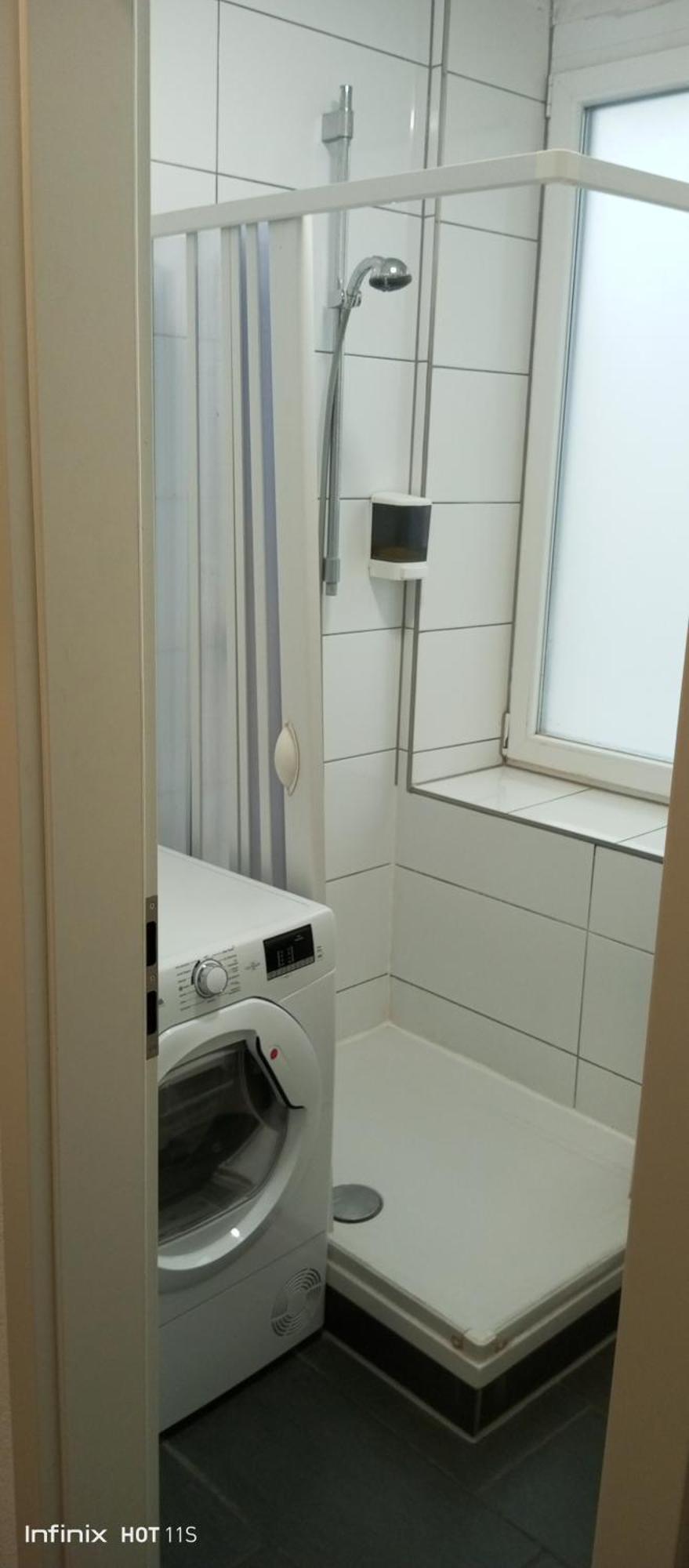 Gemuetliches Lisa Zimmer Mit Gemeinschaftskueche Heilbronn Zentrum المظهر الخارجي الصورة